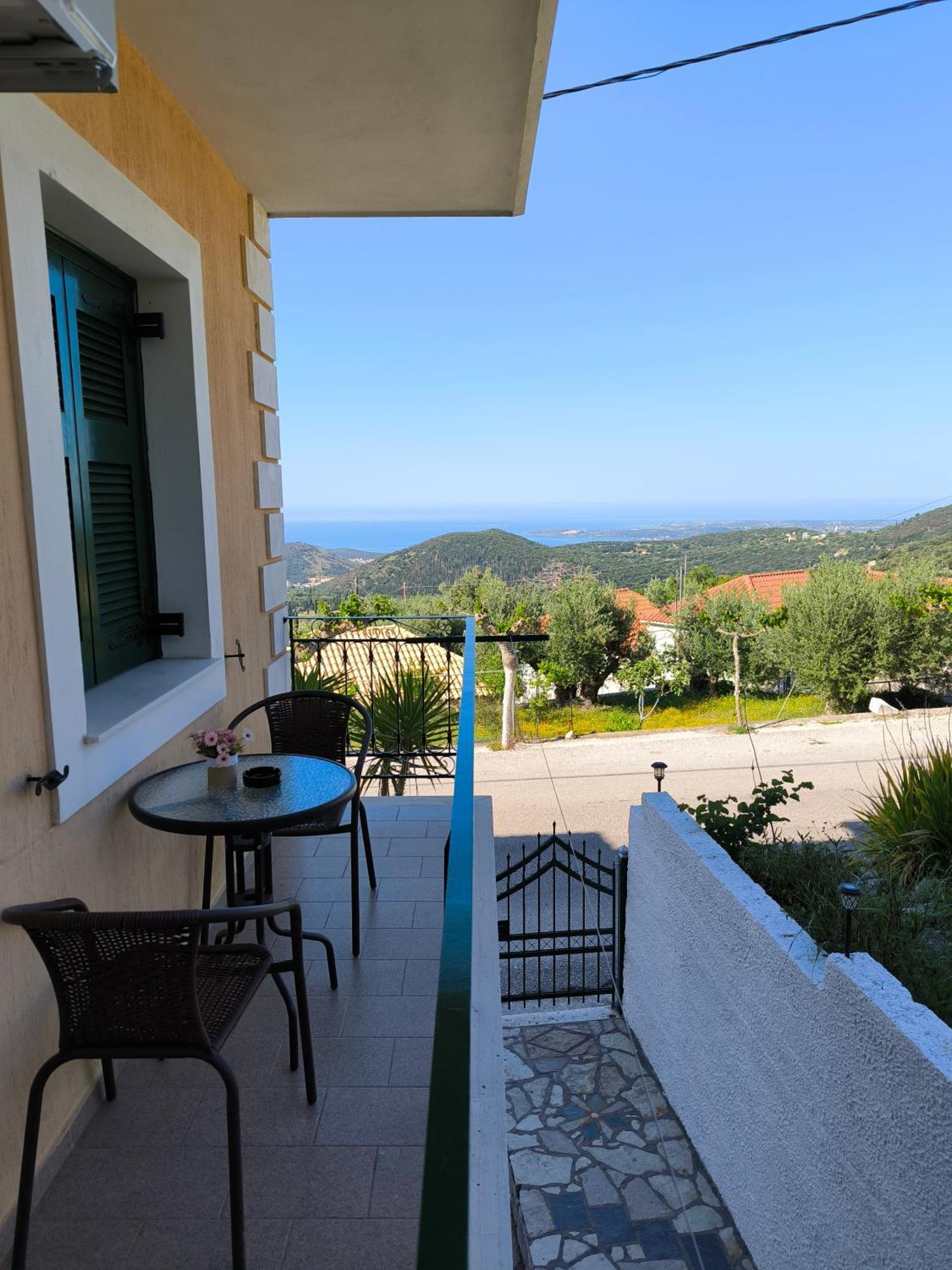Dimitra's Comfort Apartment *